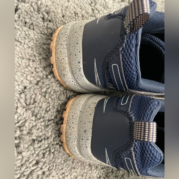 Two pair sketcher sneakers - Picture 10 of 15